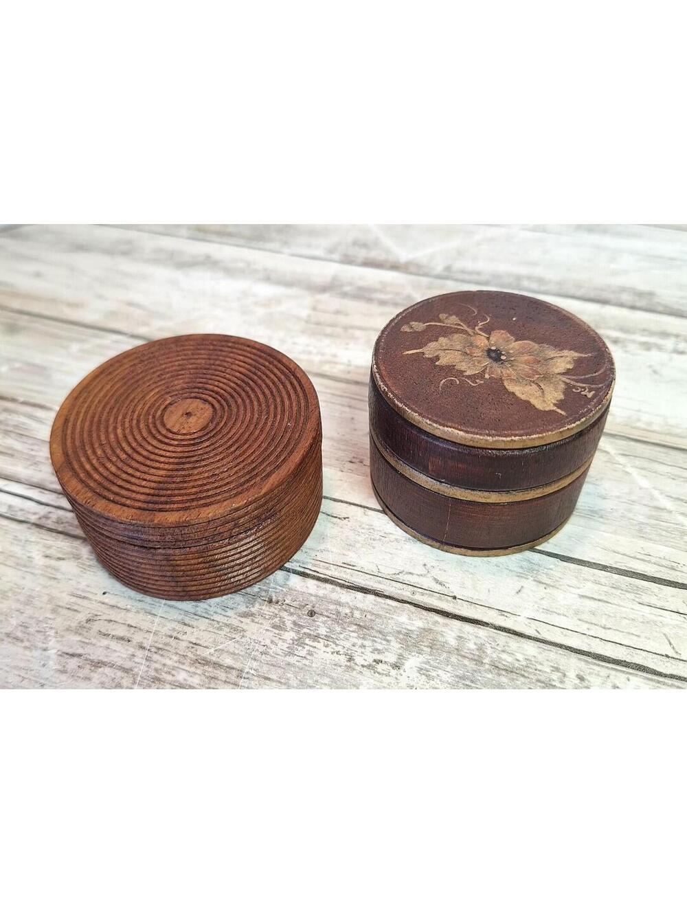 Two VTG Small Round Wooden Trinket Keepsake Boxs Painted Florals on Lid India